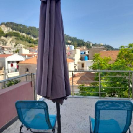 Bright Top Floor Apartment! Zakynthos Town Exterior foto