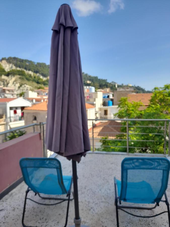 Bright Top Floor Apartment! Zakynthos Town Exterior foto