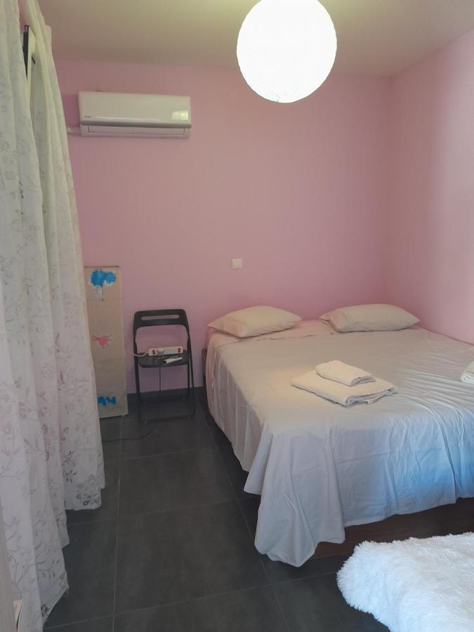 Bright Top Floor Apartment! Zakynthos Town Exterior foto