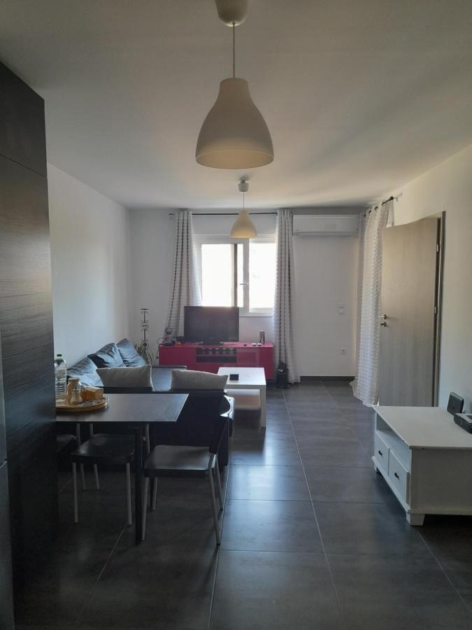 Bright Top Floor Apartment! Zakynthos Town Exterior foto