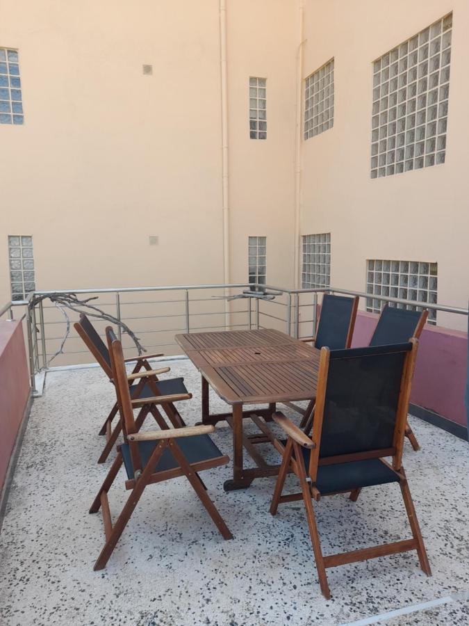 Bright Top Floor Apartment! Zakynthos Town Exterior foto